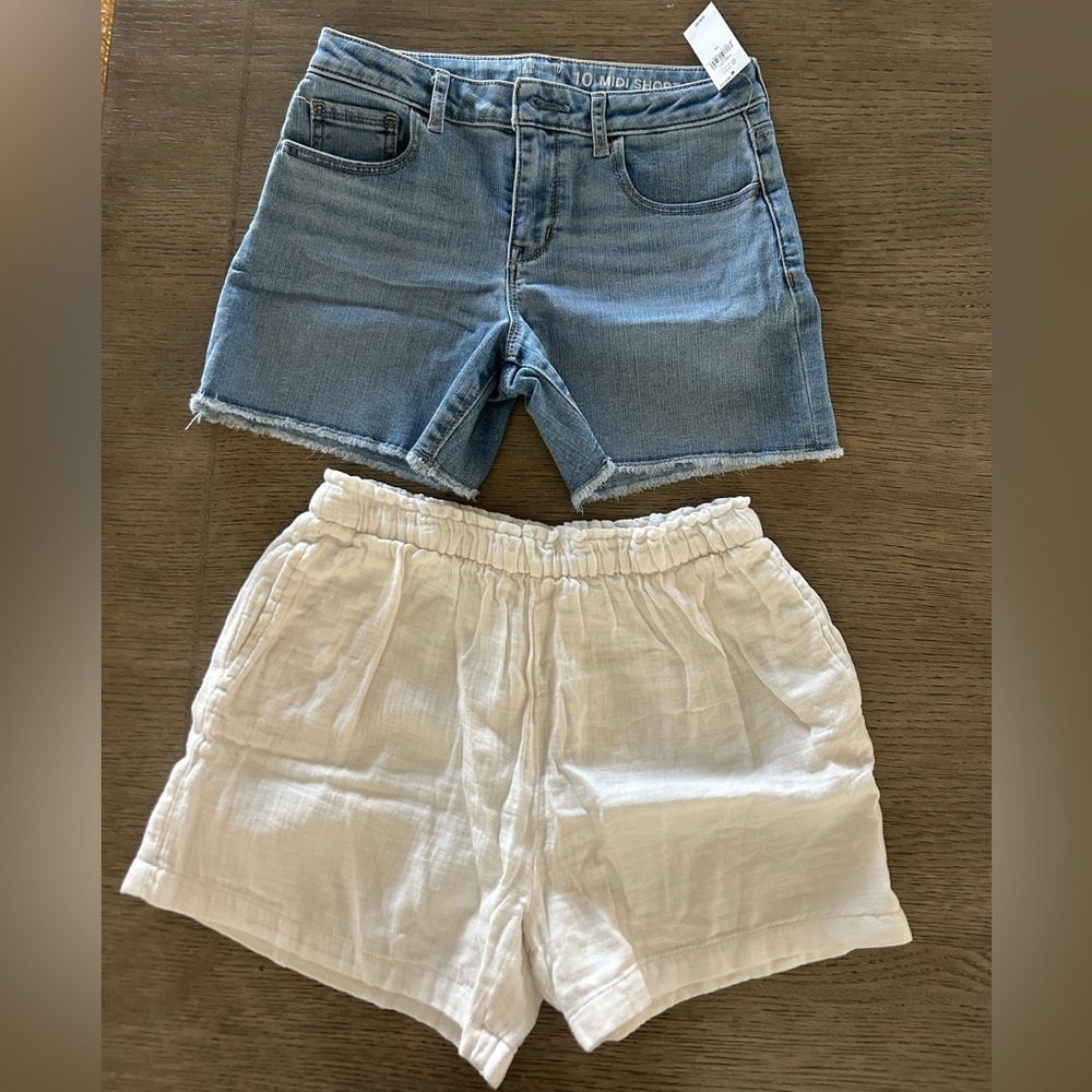 NWT Lot of two pair of Gap shorts sz10